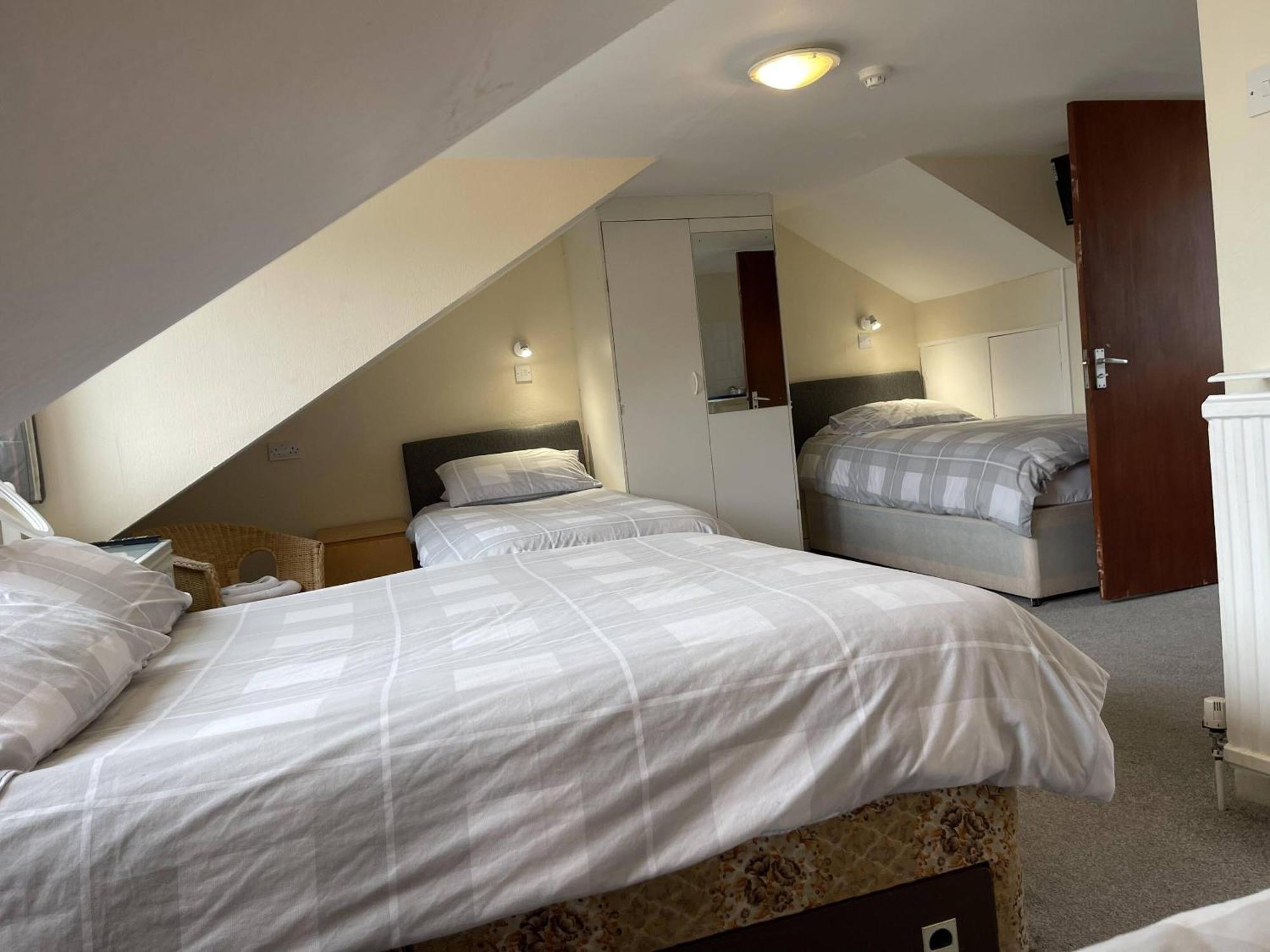 Lamplighter Guesthouse Plymouth Bilik gambar